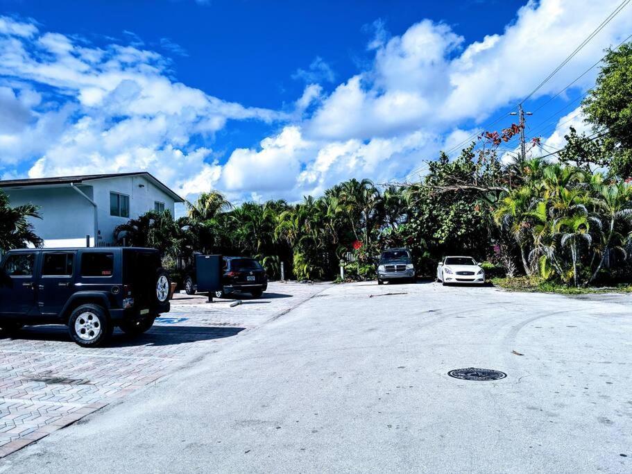 A2 - Endless Summer Vacation Rentals - 3 Bedroom Apartment Close To Casino Fort Lauderdale Exterior photo
